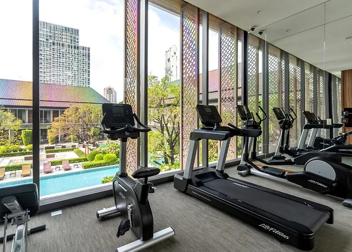 Hotel Deva & Bangkok